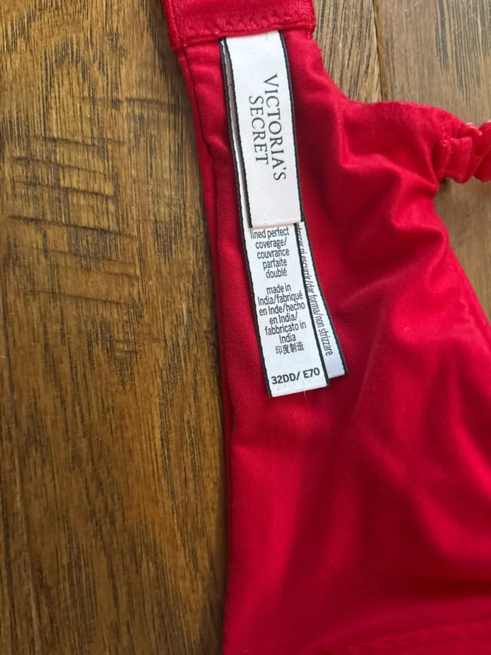 Victoria's Secret Red Padded T-Shirt Bra - Picture 4 of 7